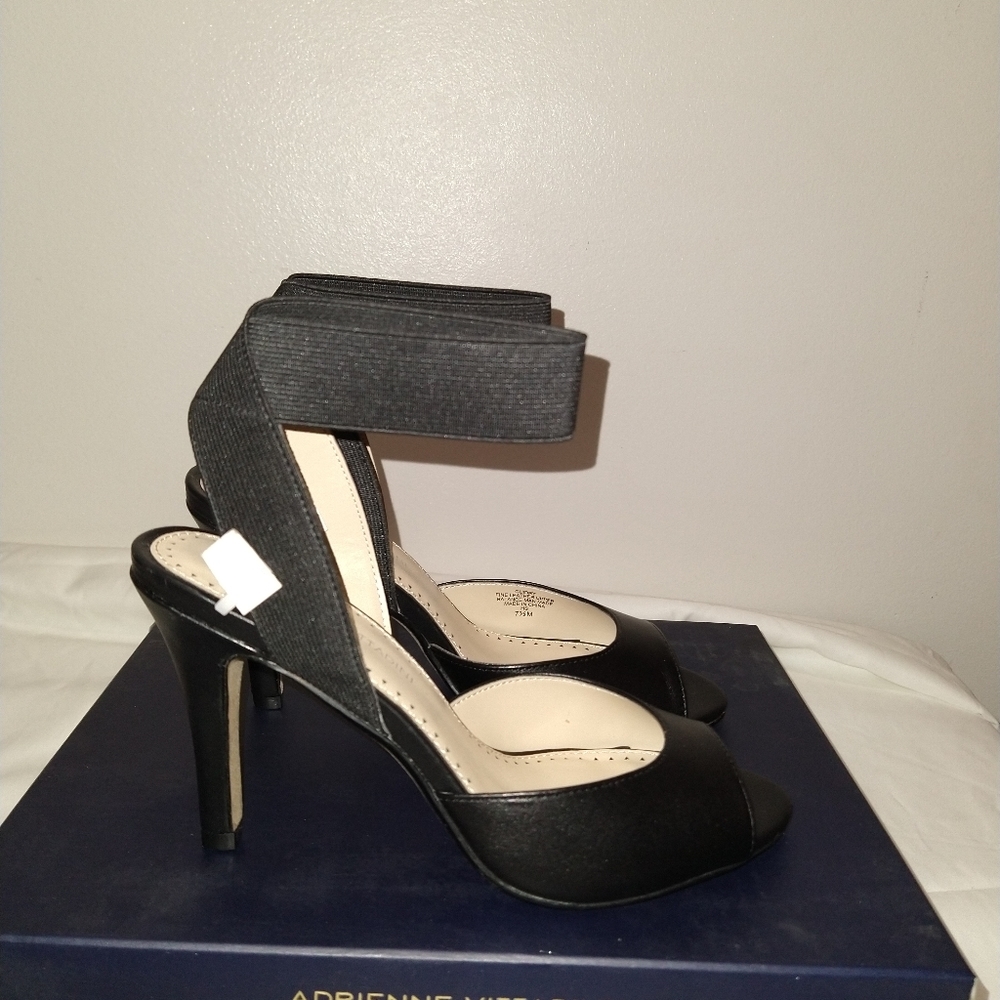 Adrienne Vittadini Guidry Leather Peep Toe Heels - Picture 8 of 15